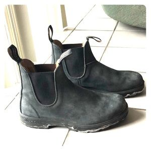 Blundstone Rustic Black 7.5 Mens or 8.5/9 Womens